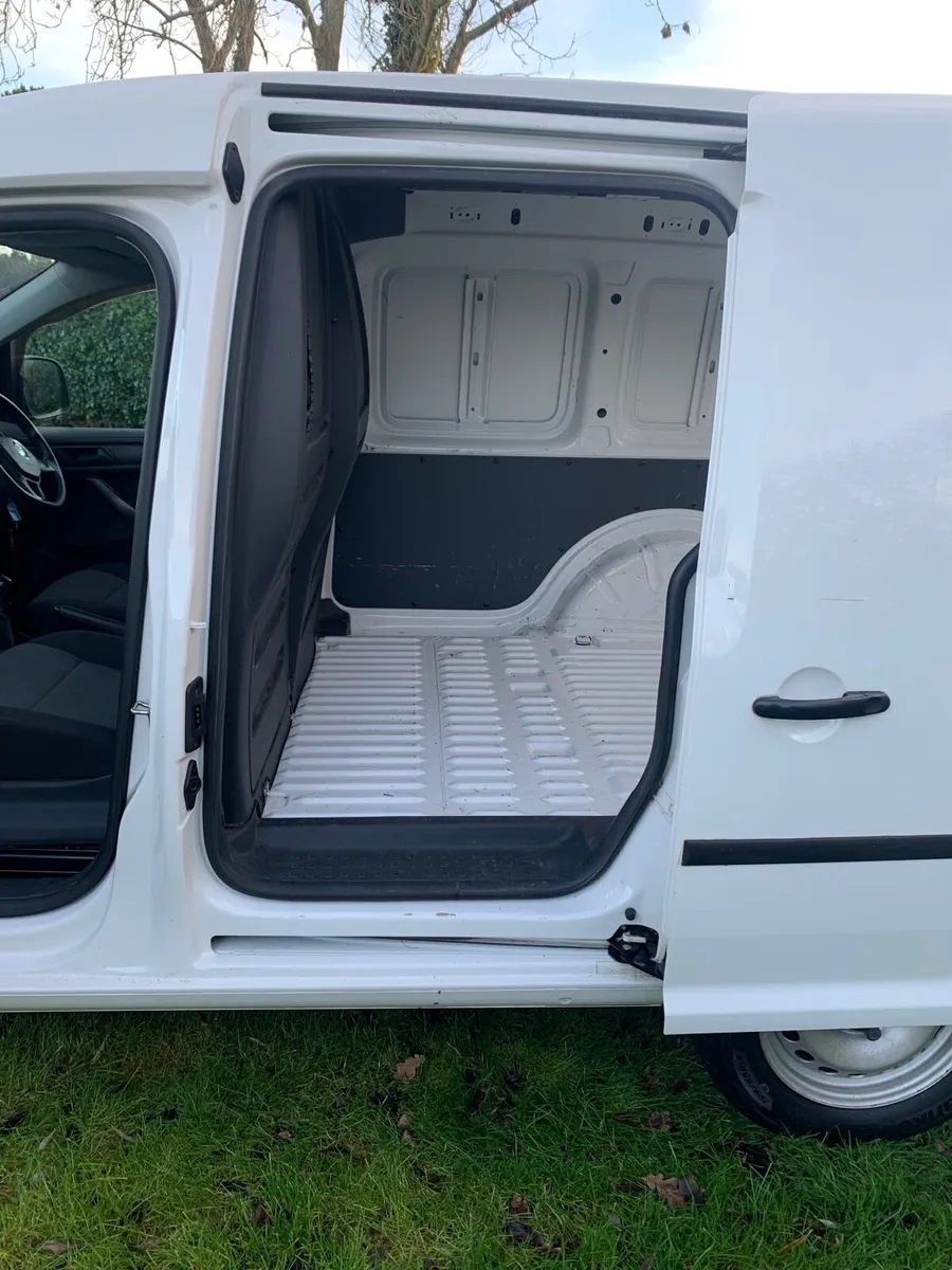 Volkswagen Caddy 2020 - Image 3