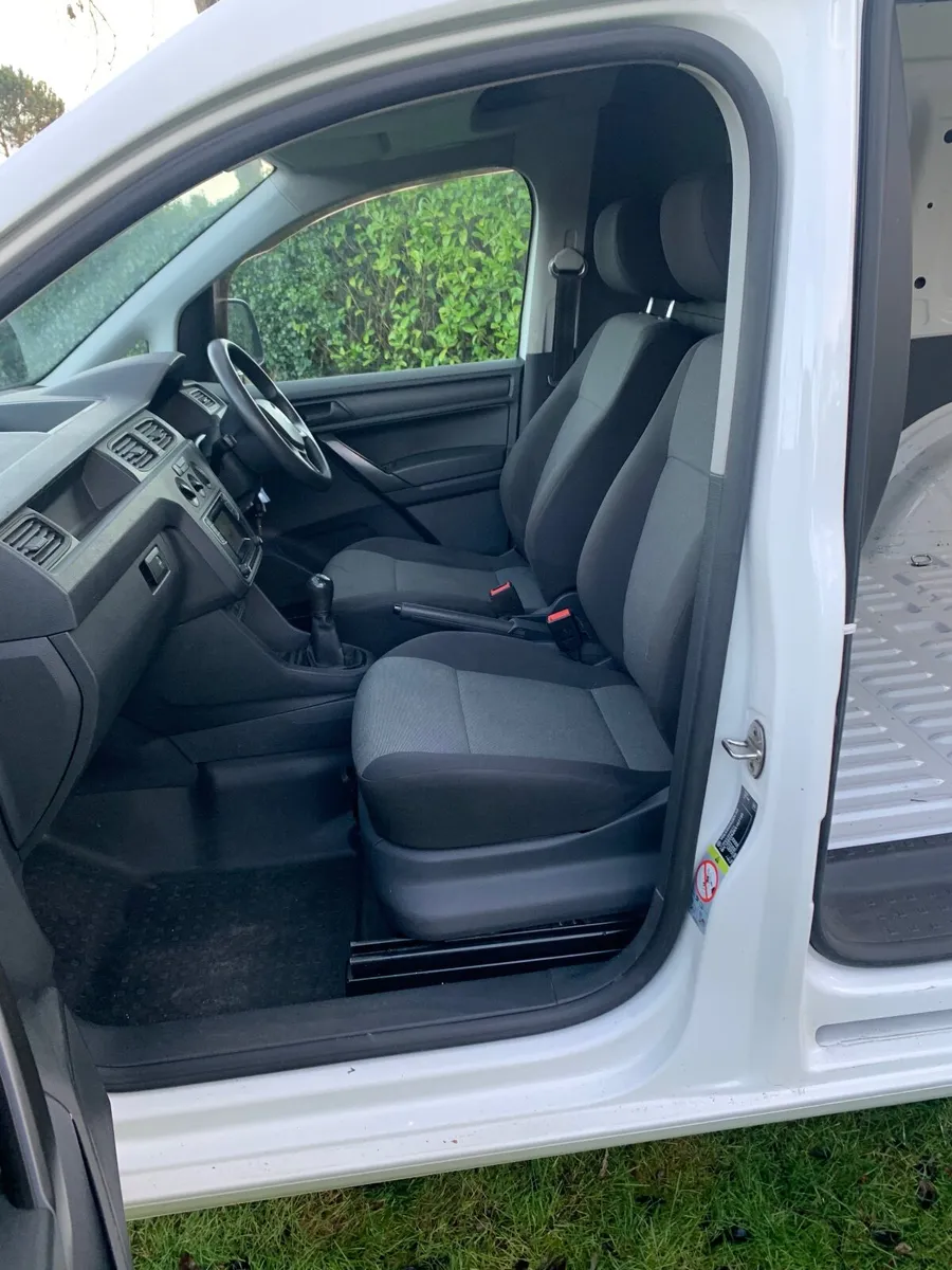Volkswagen Caddy 2020 - Image 4