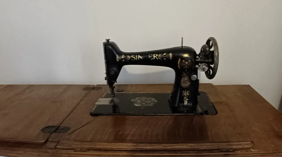 Antique Singer Sewing Machine - Image 2