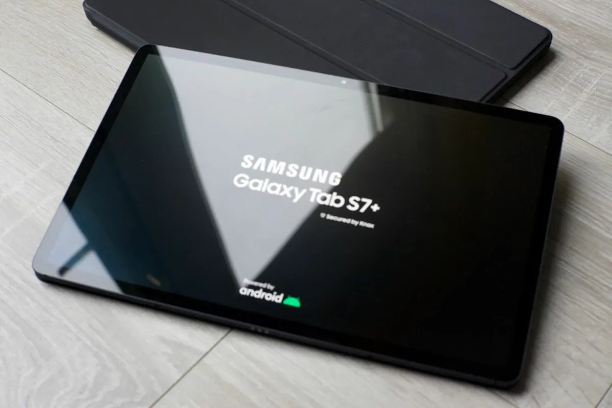 Samsung Galaxy Tab S7+ with S-Pen & 2 Cases - Image 4