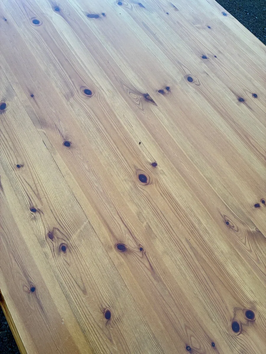 Dining table - Image 3