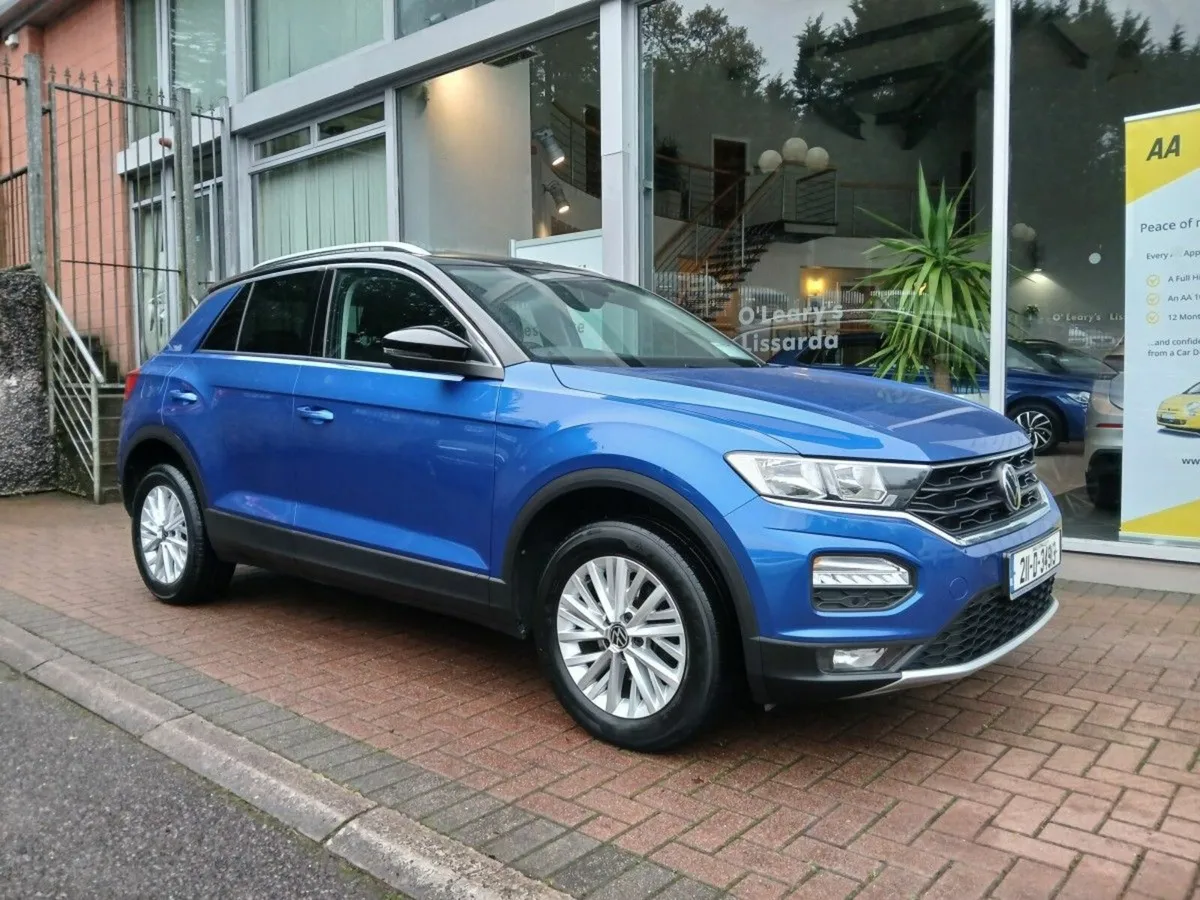 Volkswagen T-Roc 1.0 TSI 110bhp Design, Ravenna Bl - Image 1
