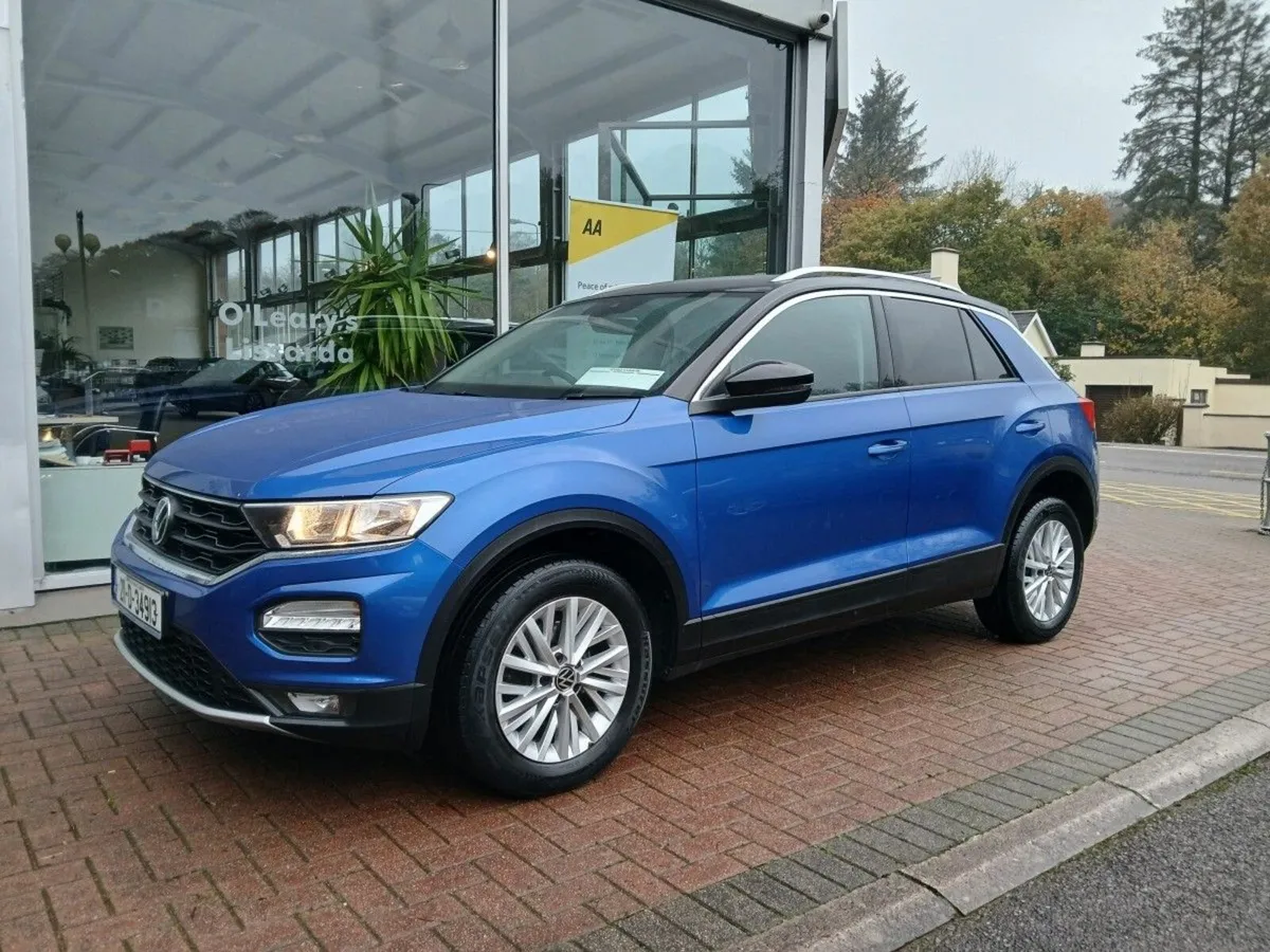 Volkswagen T-Roc 1.0 TSI 110bhp Design, Ravenna Bl - Image 2