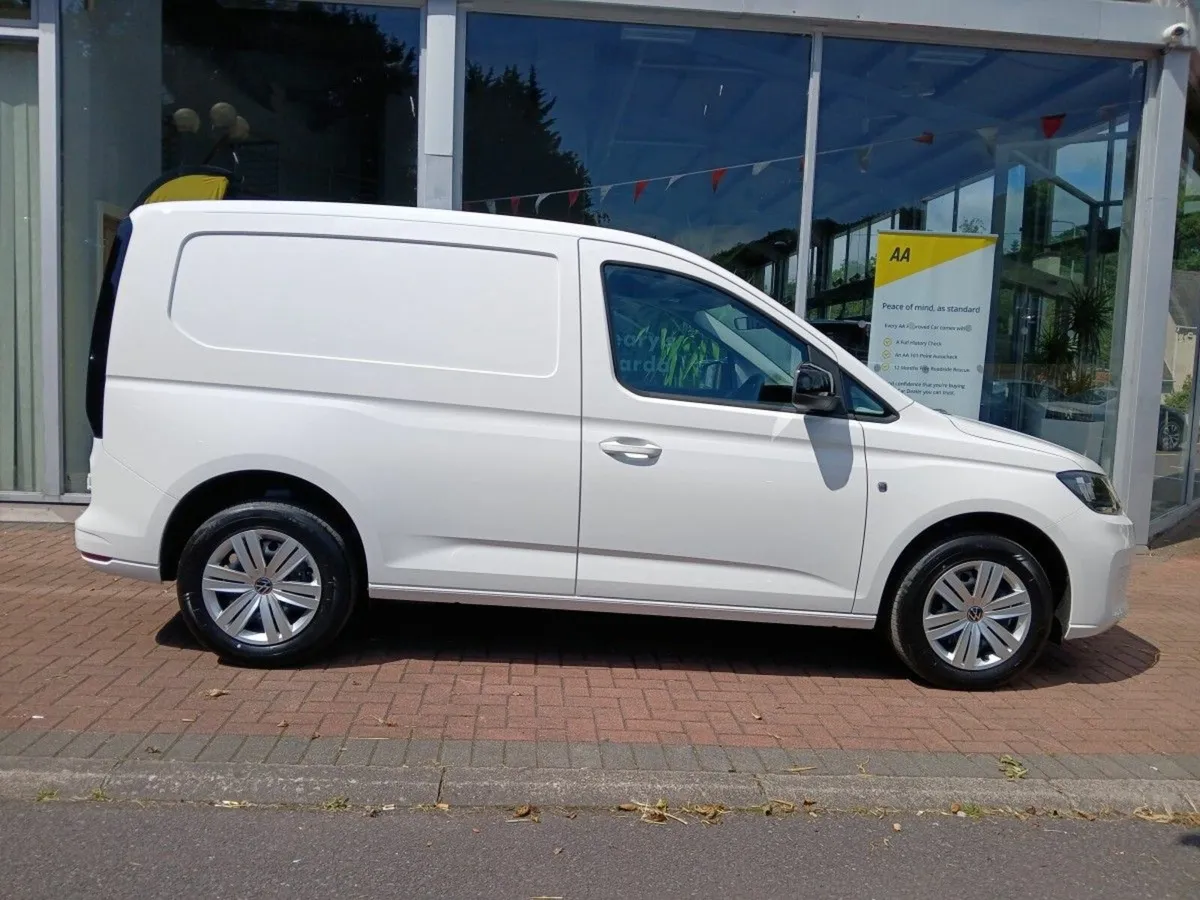 Volkswagen Caddy Cargo Business 2.0 TDi 122Bhp Dsg - Image 3