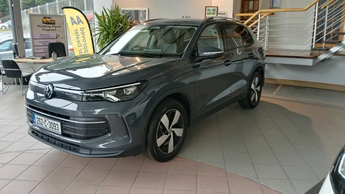 Volkswagen Tiguan 2.0 TDi Life, Edition 75 Dsg, Do - Image 2