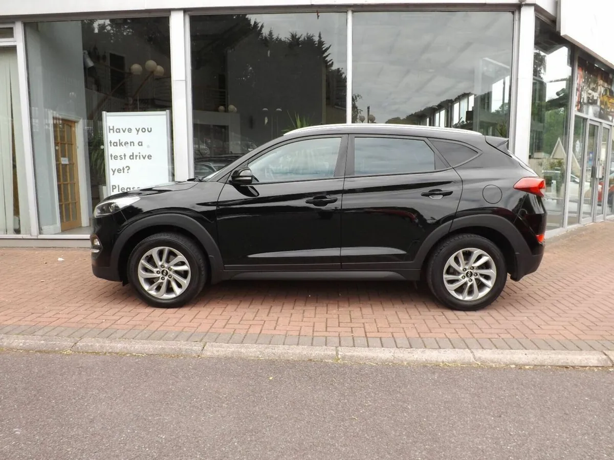 Hyundai Tucson 1.7 D Comfort Plus - Image 4