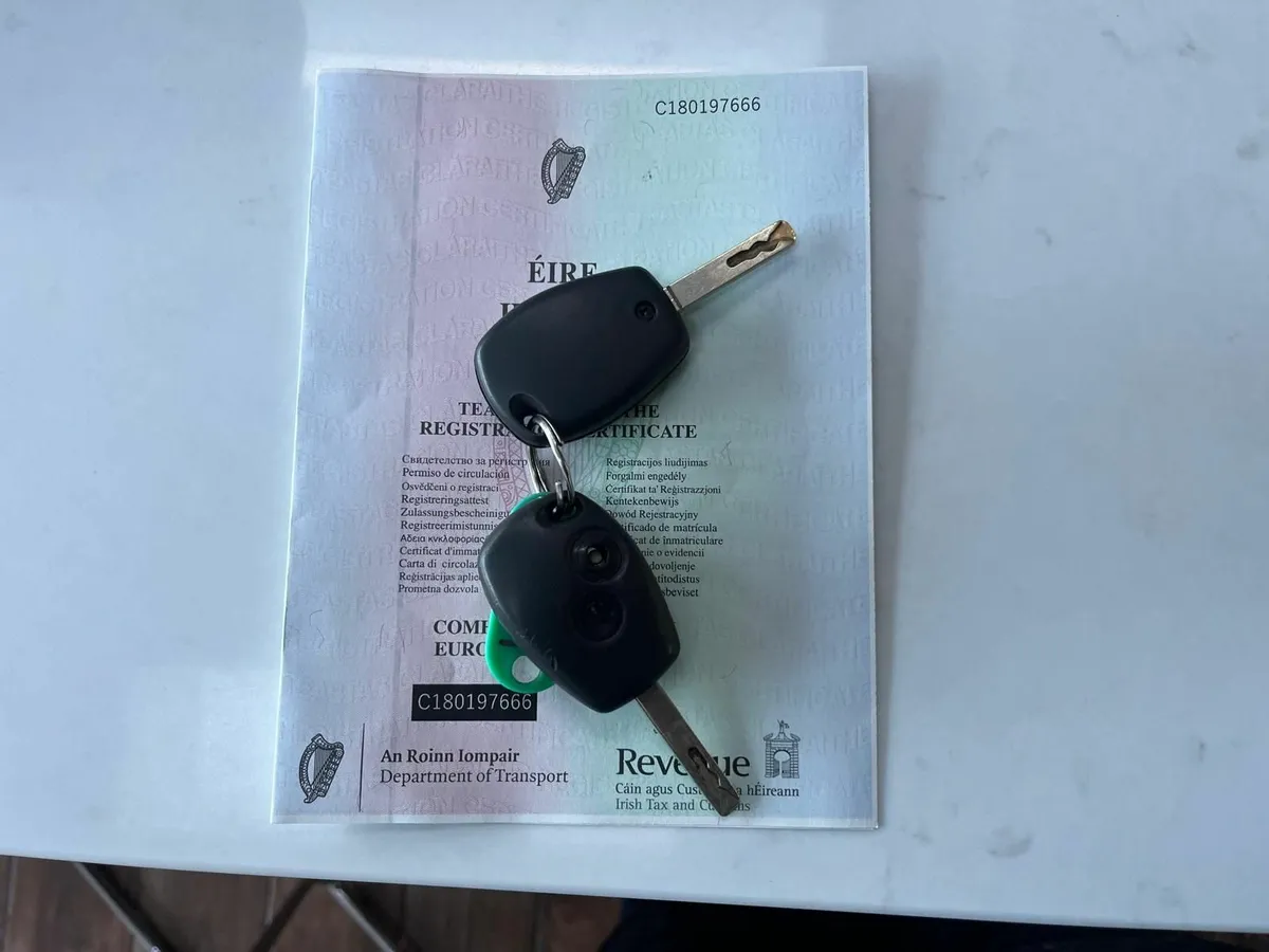 Dacia Duster 2017 4WD Commercial New DOE/CVRT - Image 2