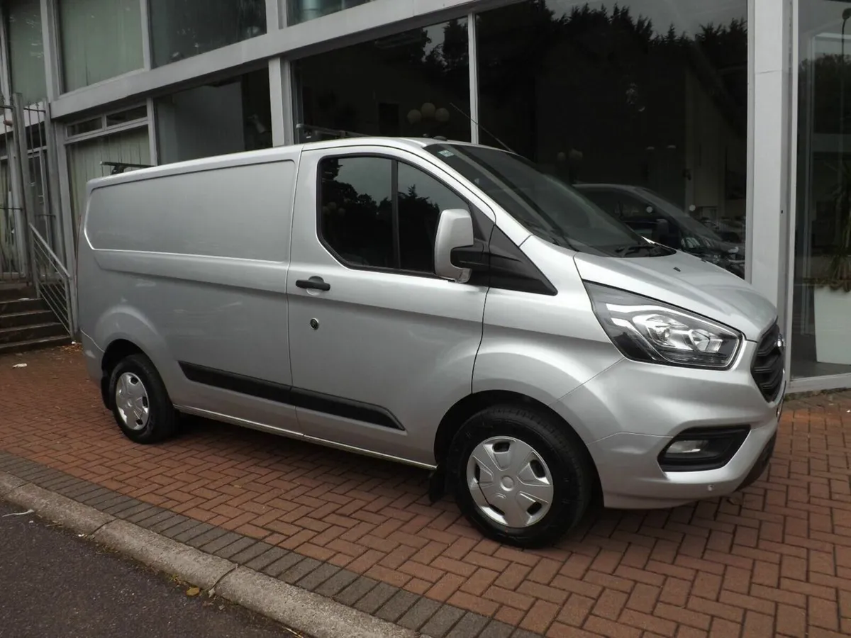 Ford Transit Custom 280 Trend 130Ps, Silver Met, 1 - Image 2