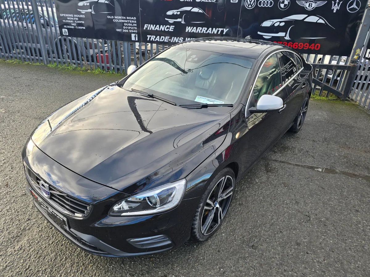 181 Volvo S60 AUTO R-Design 190hp, LOW MILES - Image 3