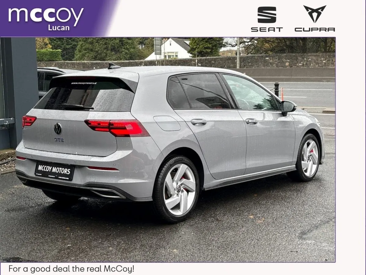 Volkswagen Golf  ** GOLF GTE 1.4TSI PHEV 245BHP DS - Image 4