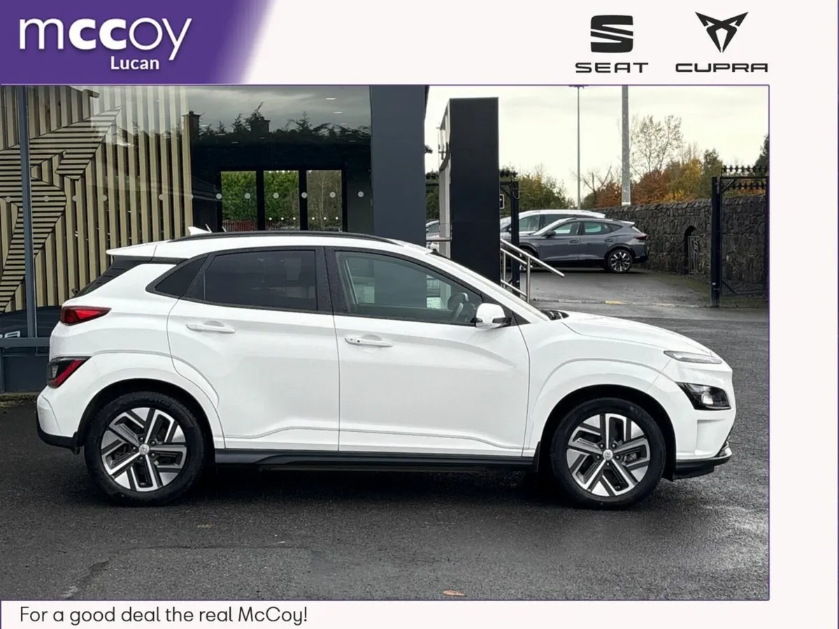 Hyundai KONA *** JUST ARRIVED *** KONA EXECUTIVE 3 - Image 3
