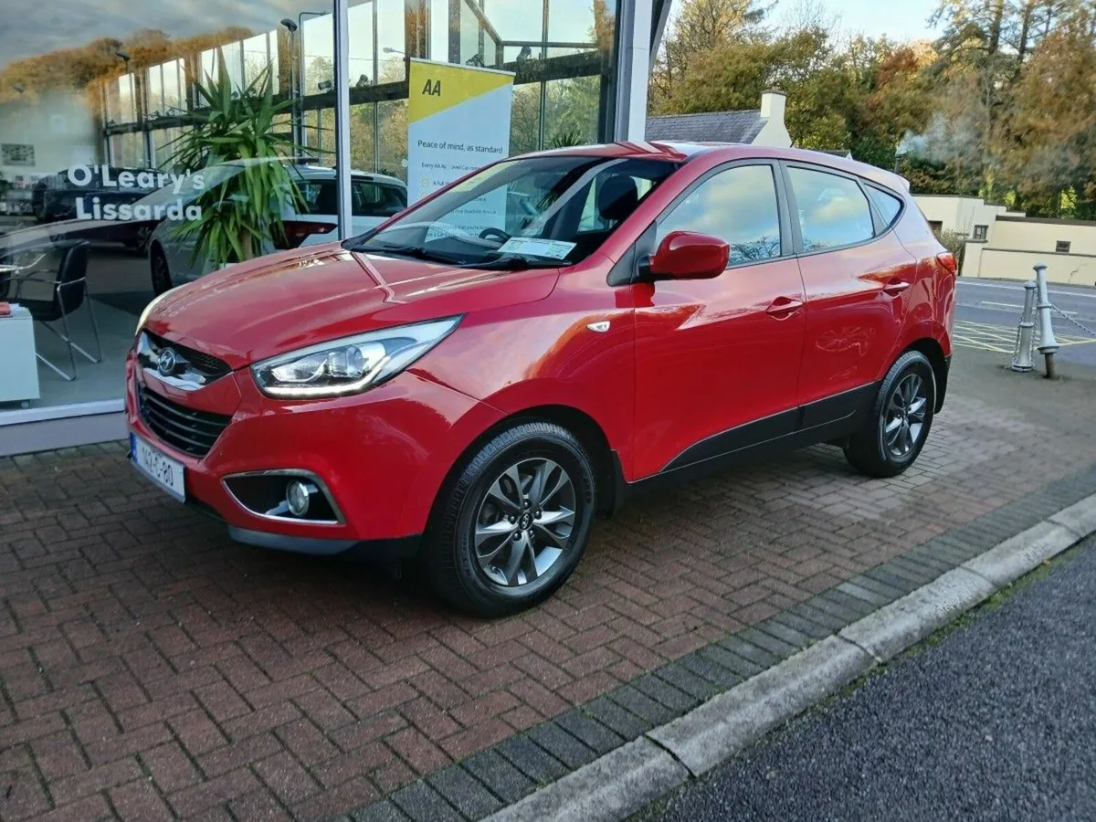 Hyundai ix35 1.7 Diesel Comfort , Red, Very Clean. - Image 2