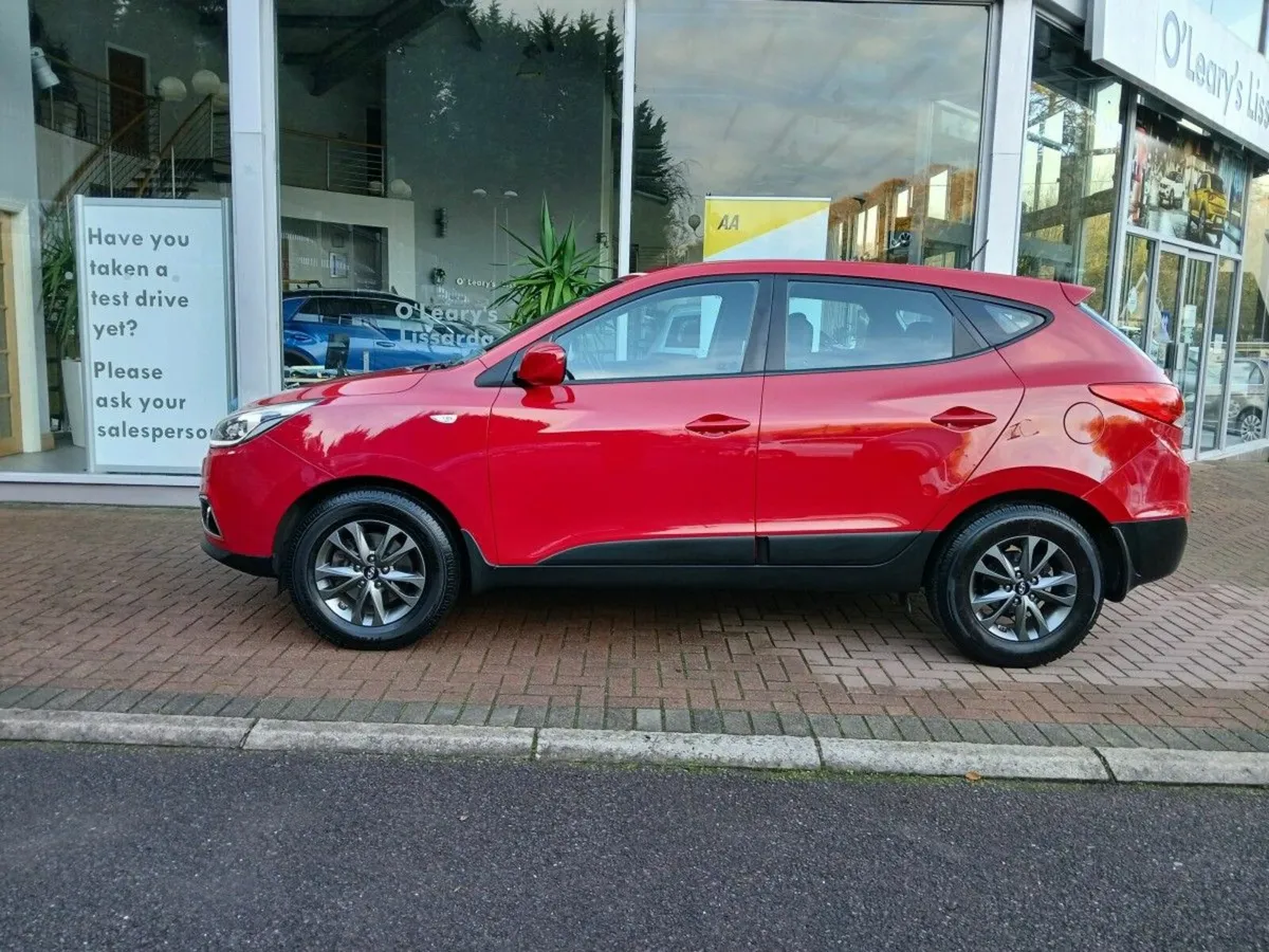 Hyundai ix35 1.7 Diesel Comfort , Red, Very Clean. - Image 4