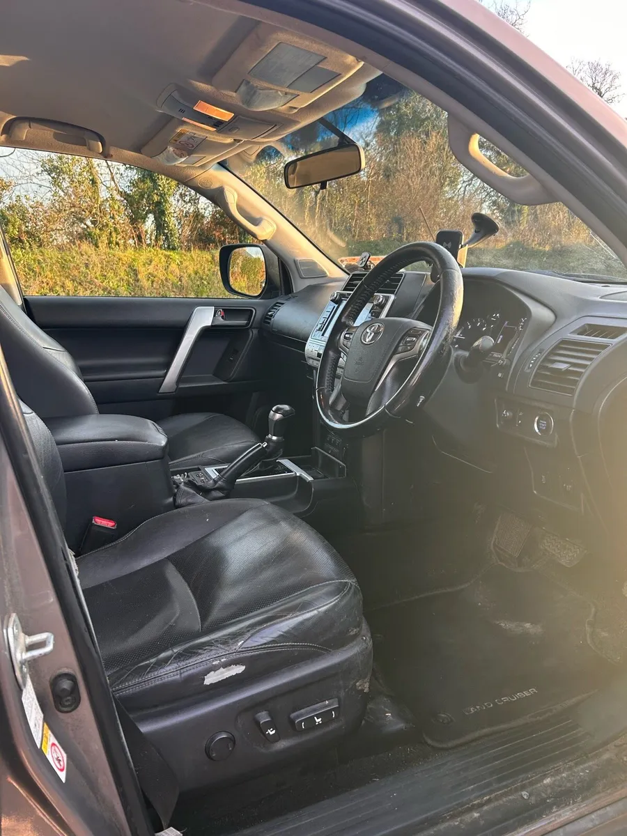 Toyota LandCruiser - Image 3