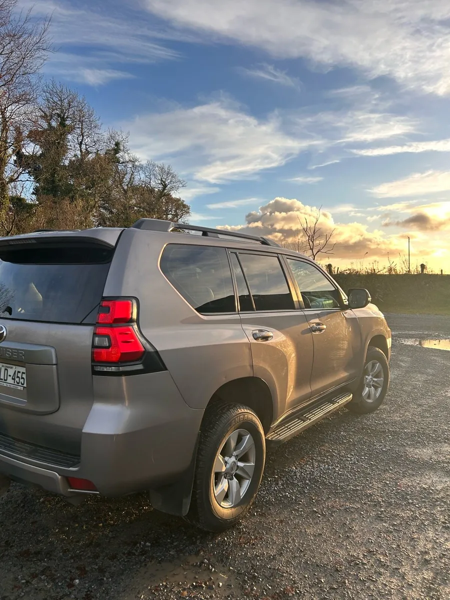 Toyota LandCruiser - Image 4