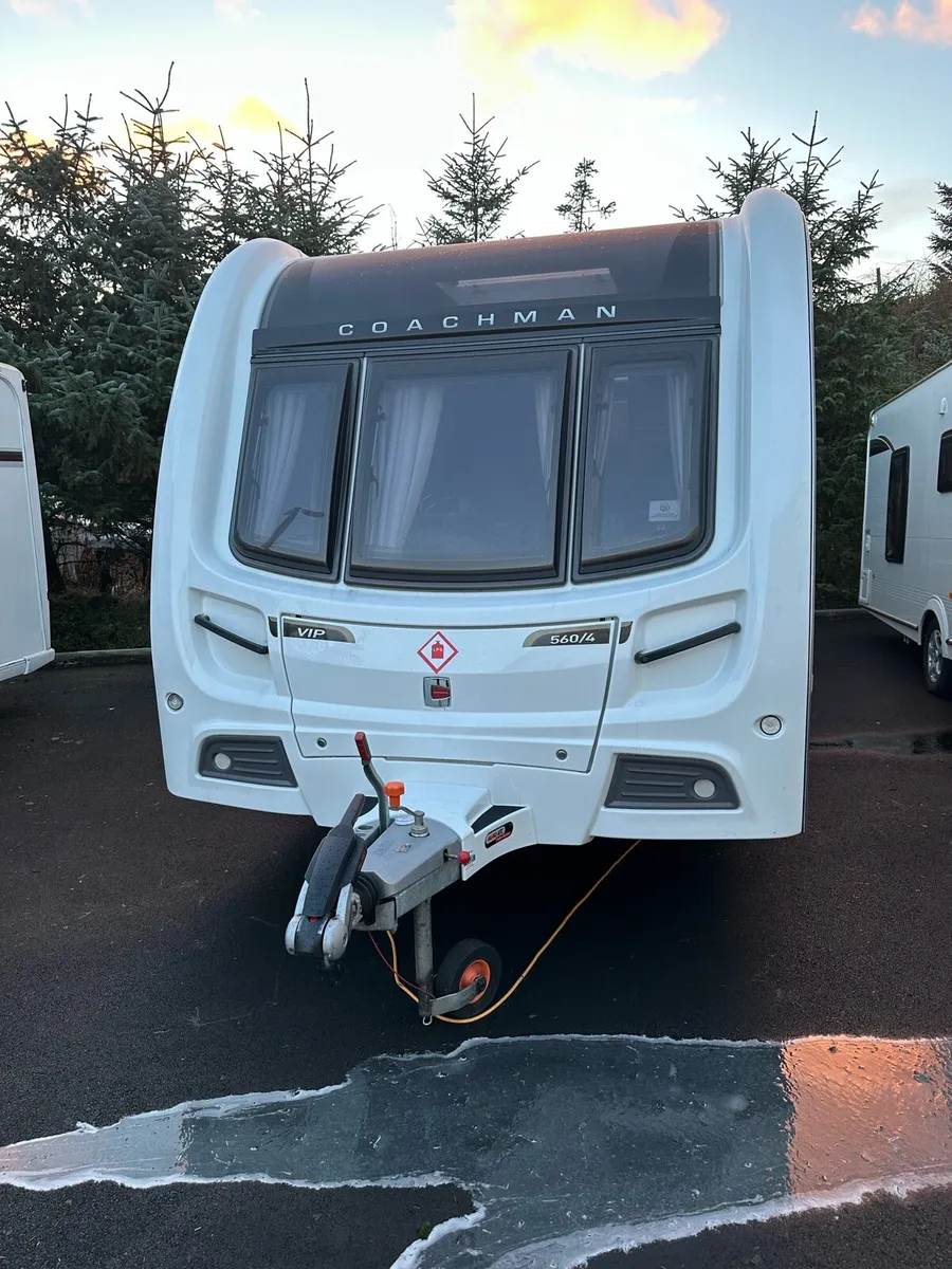 FIXED BED Coachman VIP 560/4 - Image 1