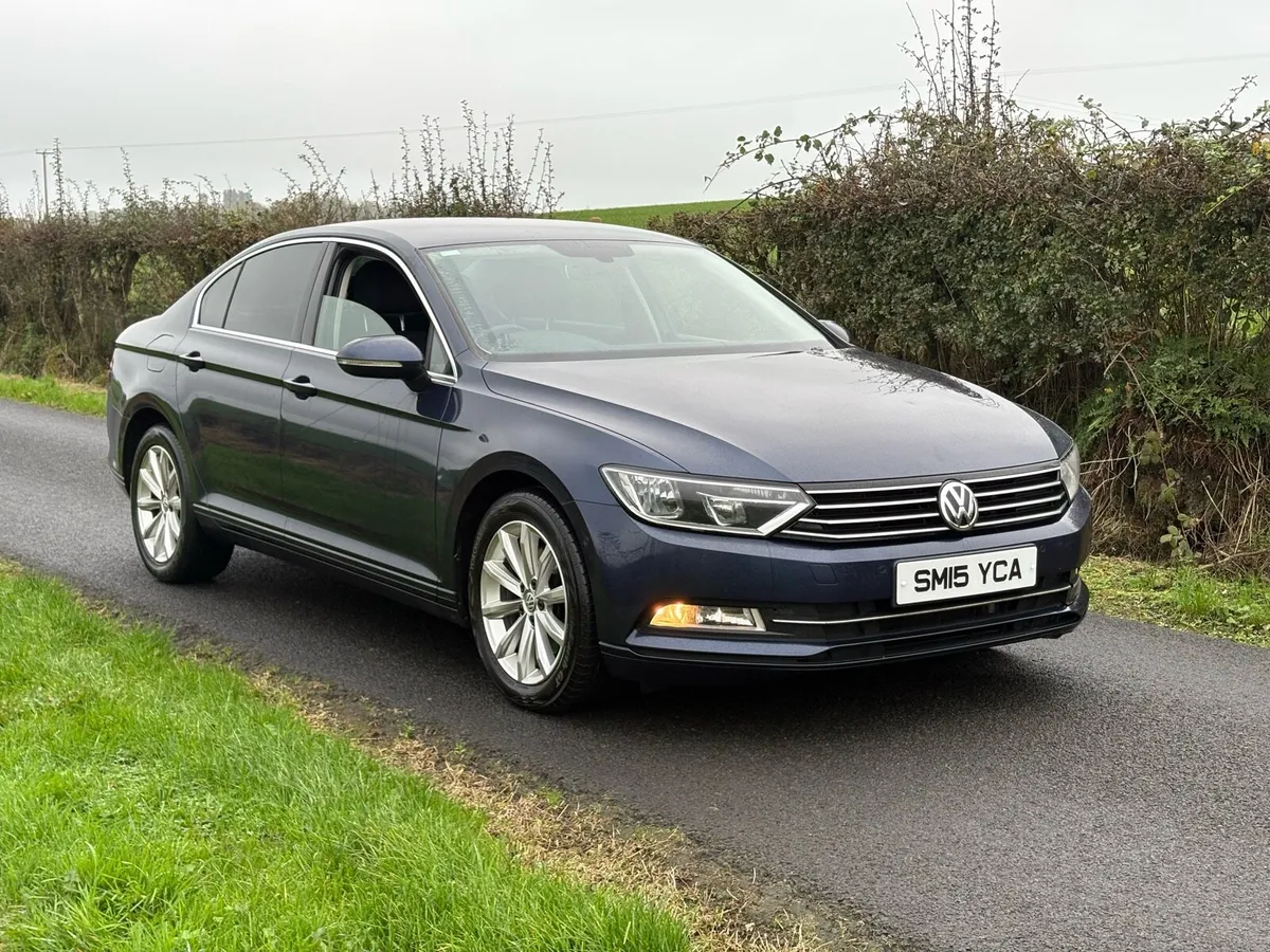 2015 Volkswagen Passat - Image 1