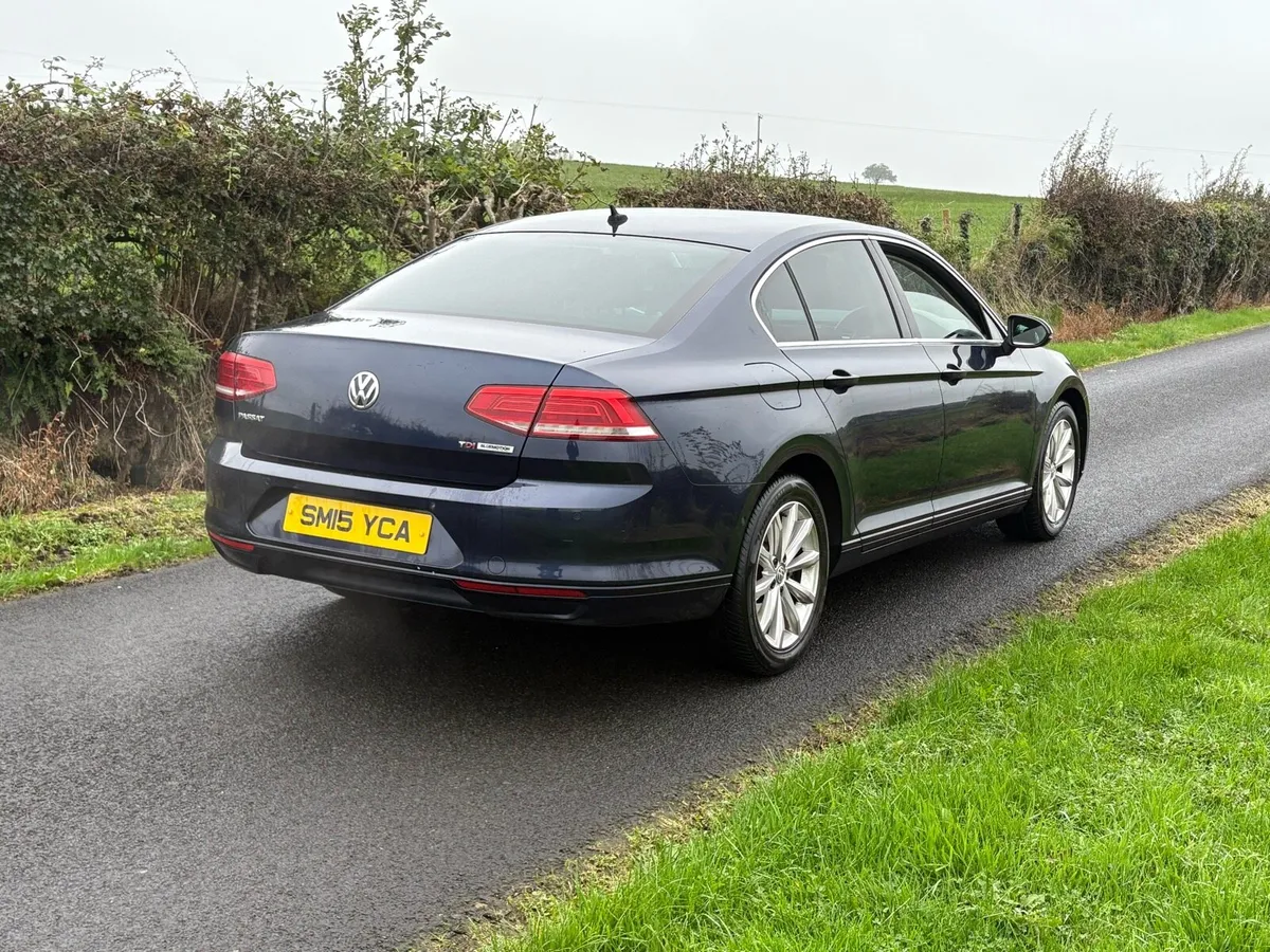 2015 Volkswagen Passat - Image 4