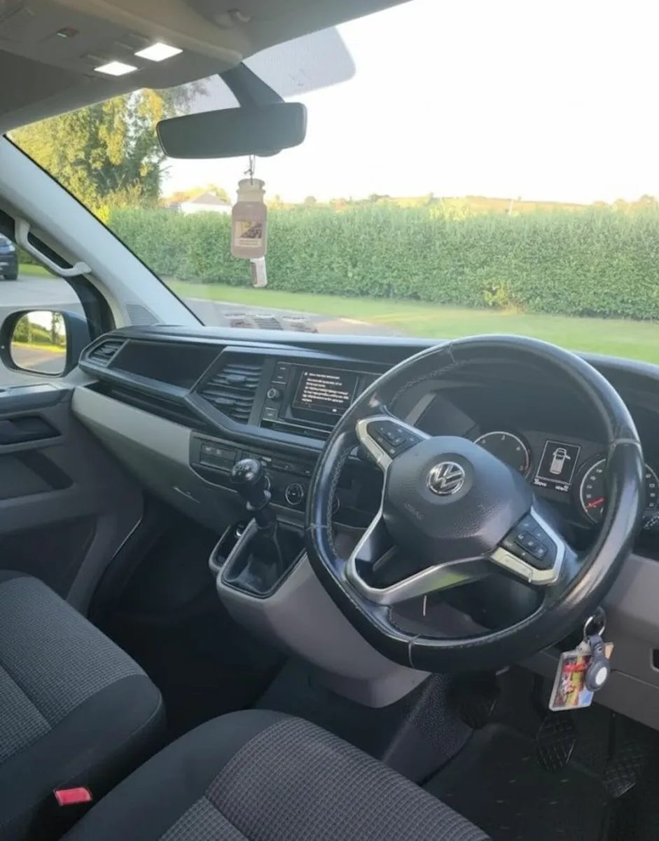 Volkswagen Transporter 2020 - Image 4