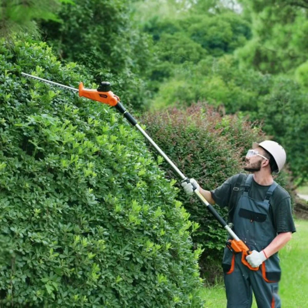 20V Cordless Hedge Trimmer Telescoping Pole Hedge - Image 4