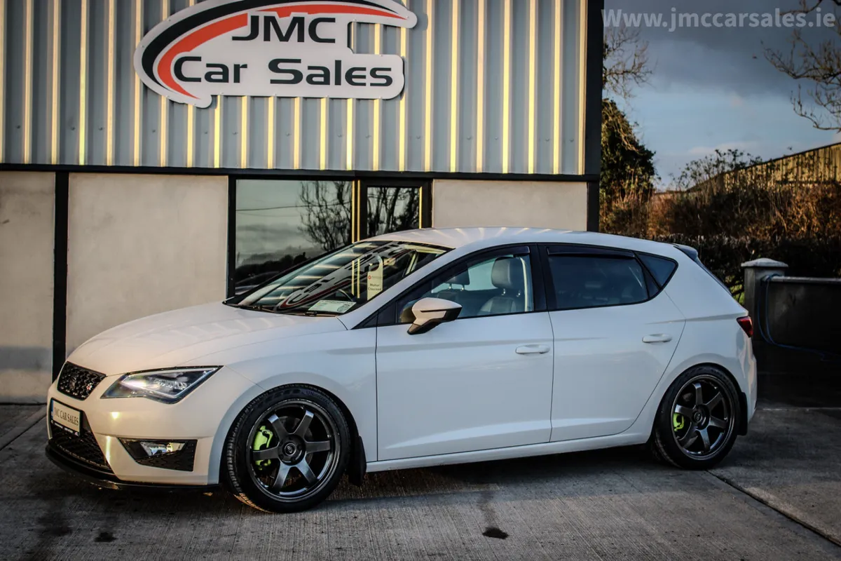 WHITE 2017 SEAT LEON FR - Image 2