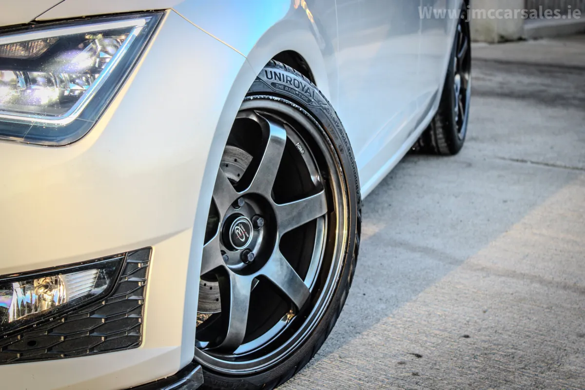 WHITE 2017 SEAT LEON FR - Image 4