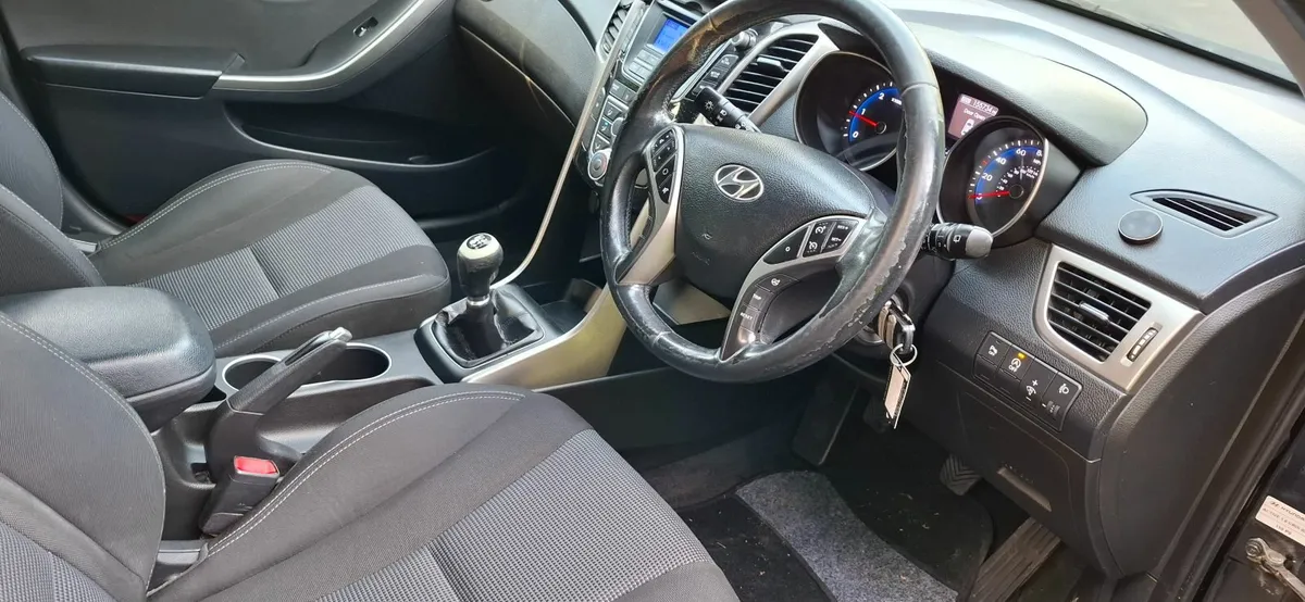 12 Hyundai i30 , Spotless,  NEW NCT - Image 2