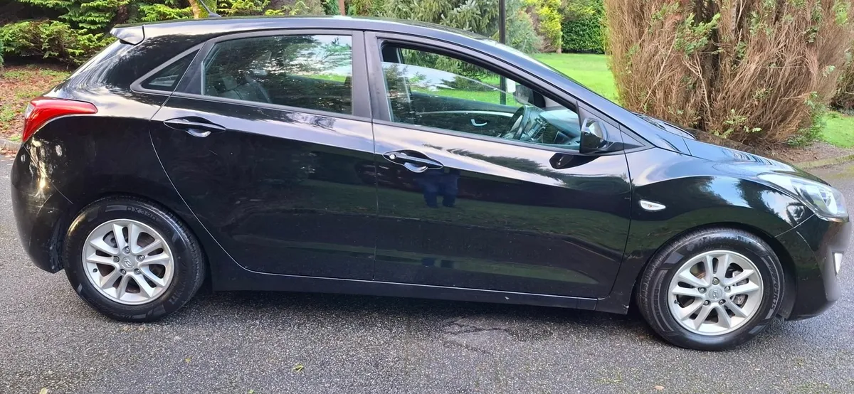 12 Hyundai i30 , Spotless,  NEW NCT - Image 4