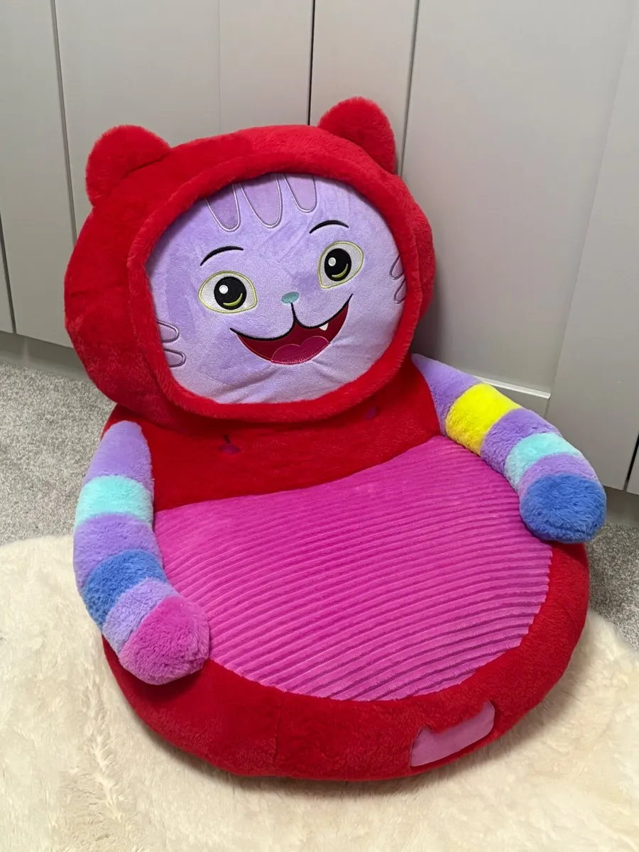 Gabbys doll house kids plush chairs - Image 2