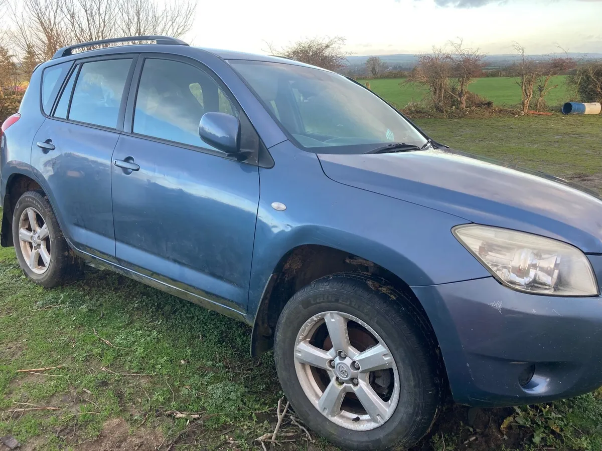 Toyota RAV4 2007 - Image 1