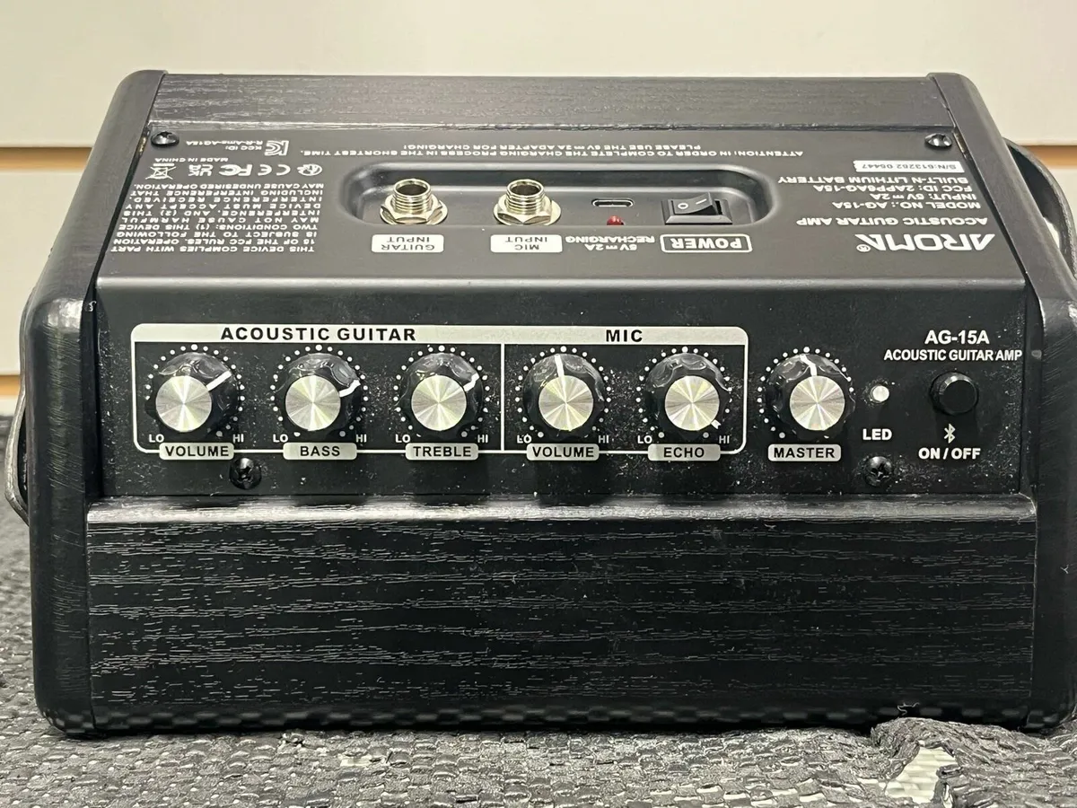Aroma AG-15A Rechargeable Acoustic Amp - Image 4