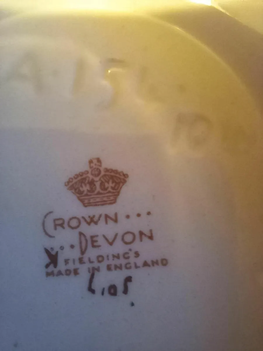 Crown Devon Vase - Image 3