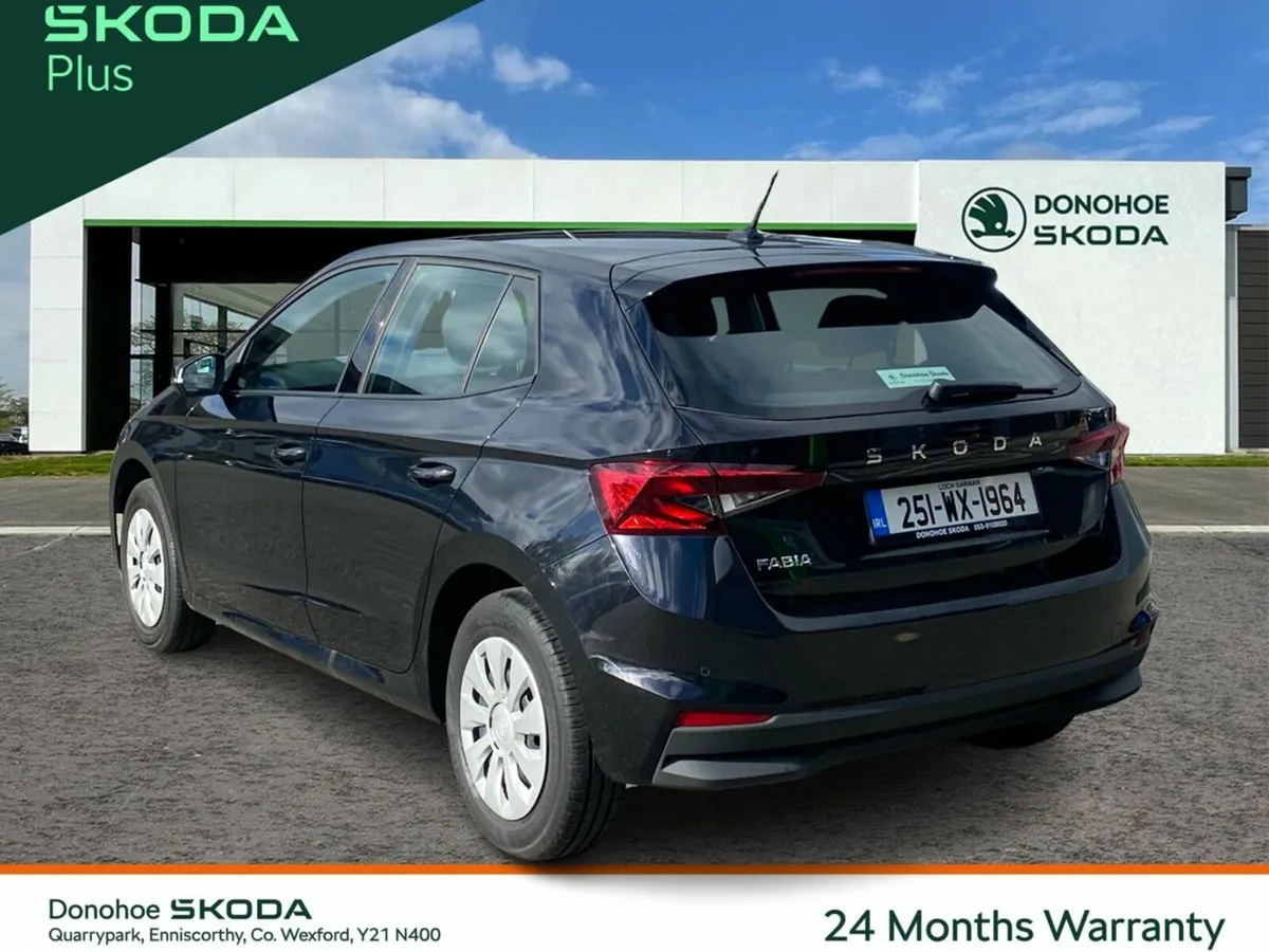 Skoda Fabia ESSENCE 1.0MPI 80HP - Image 4