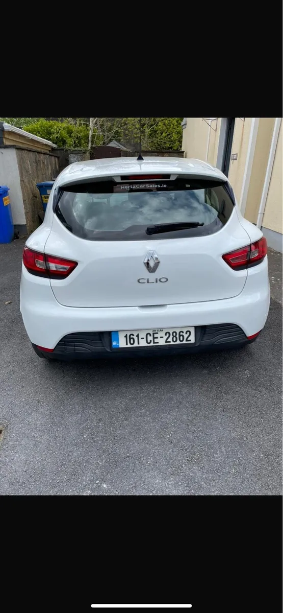 White Renault Clio 2016 - Image 4