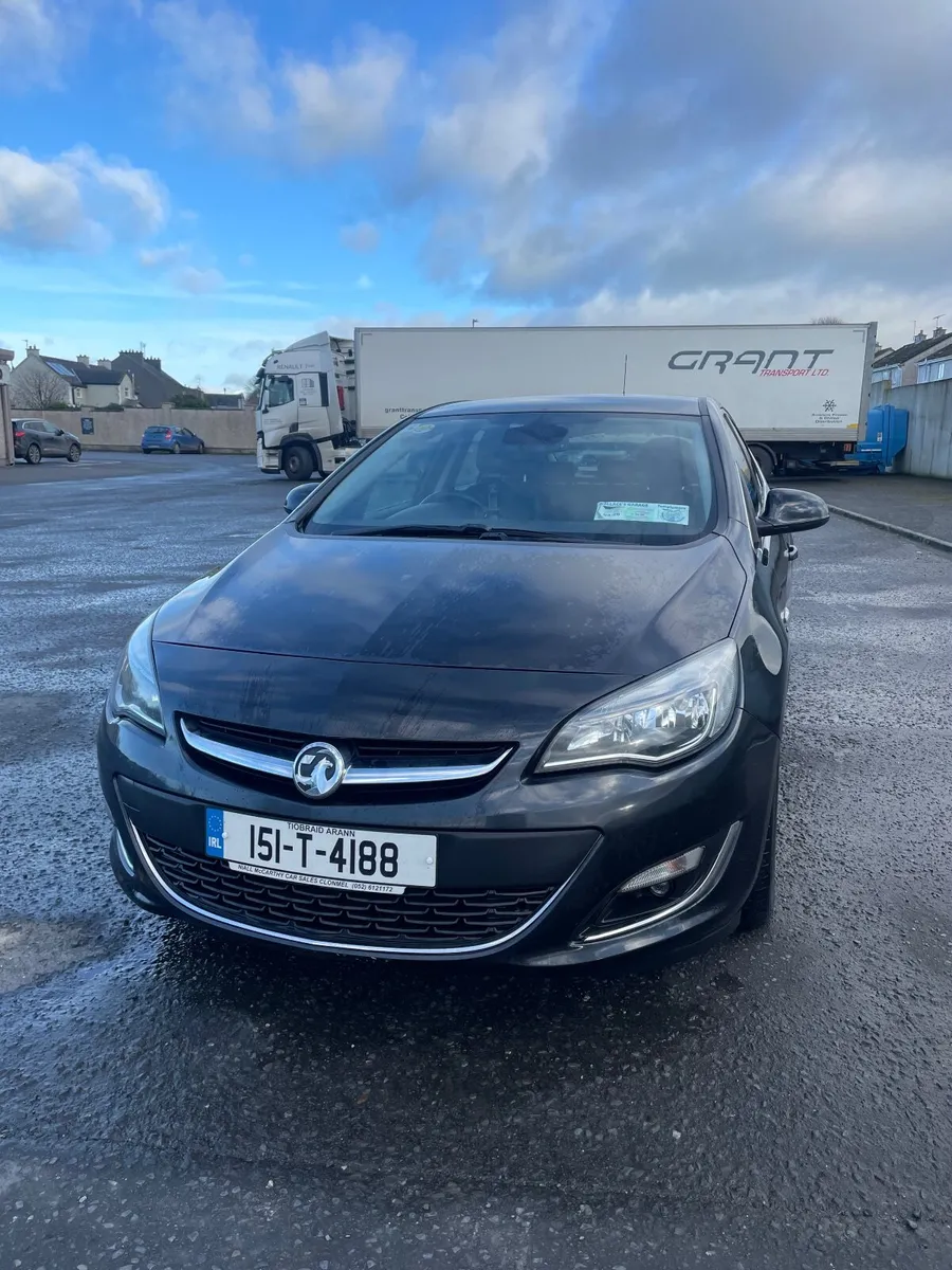 Vauxhall Astra 2015 - Image 1