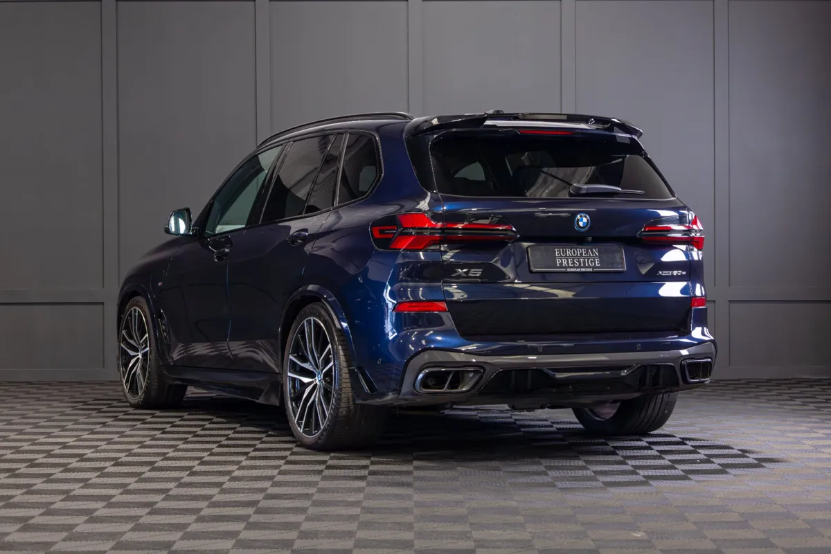 2024 BMW X5 X-Drive 50e M-Sport - Image 4