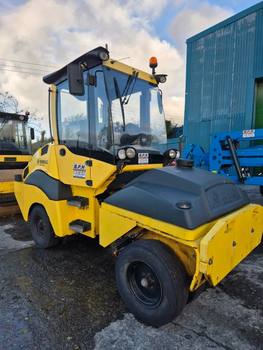 Rollers rubber  tyre - Image 1