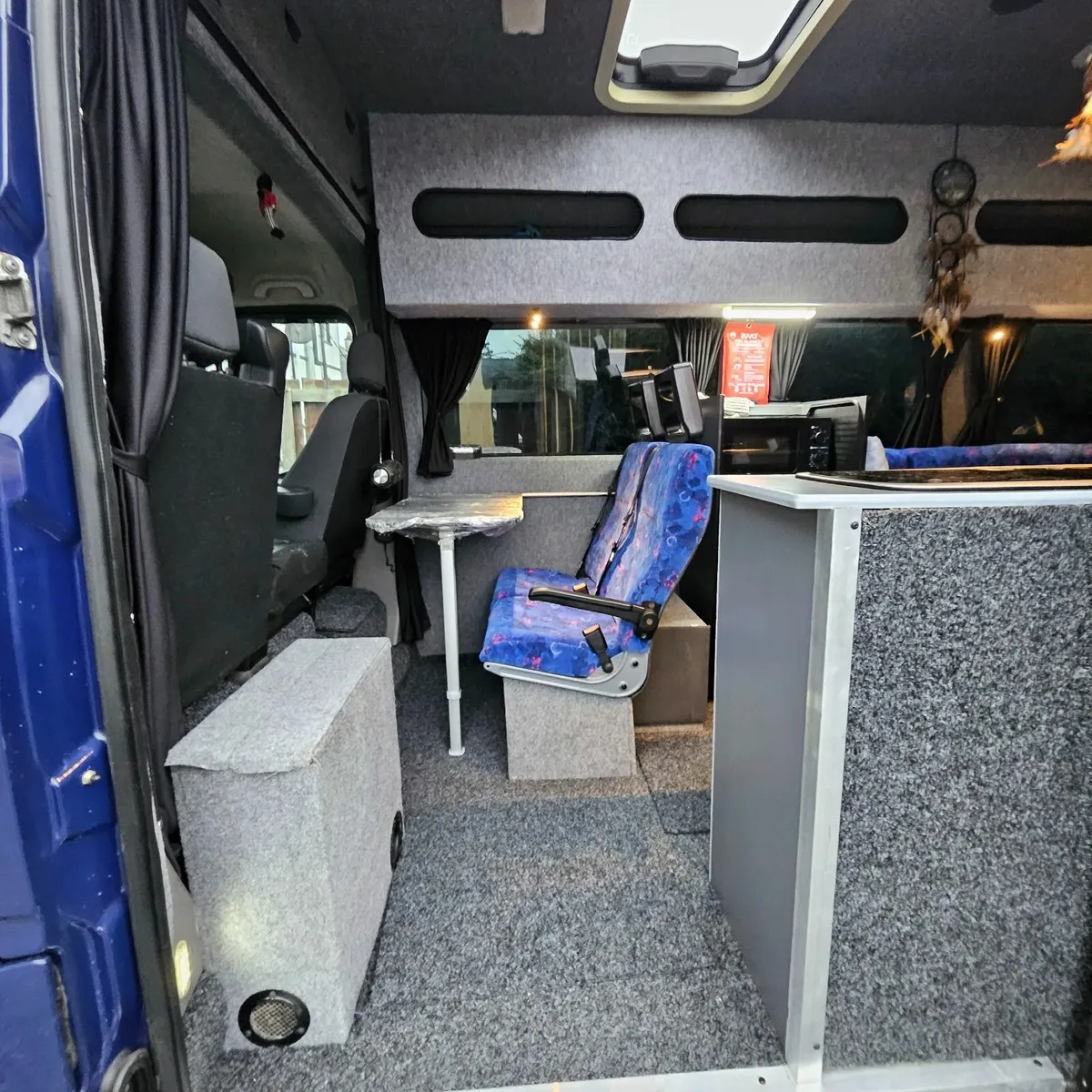 RENAULT MASTER HITOP CAMPERVAN NEW BUILD. - Image 4