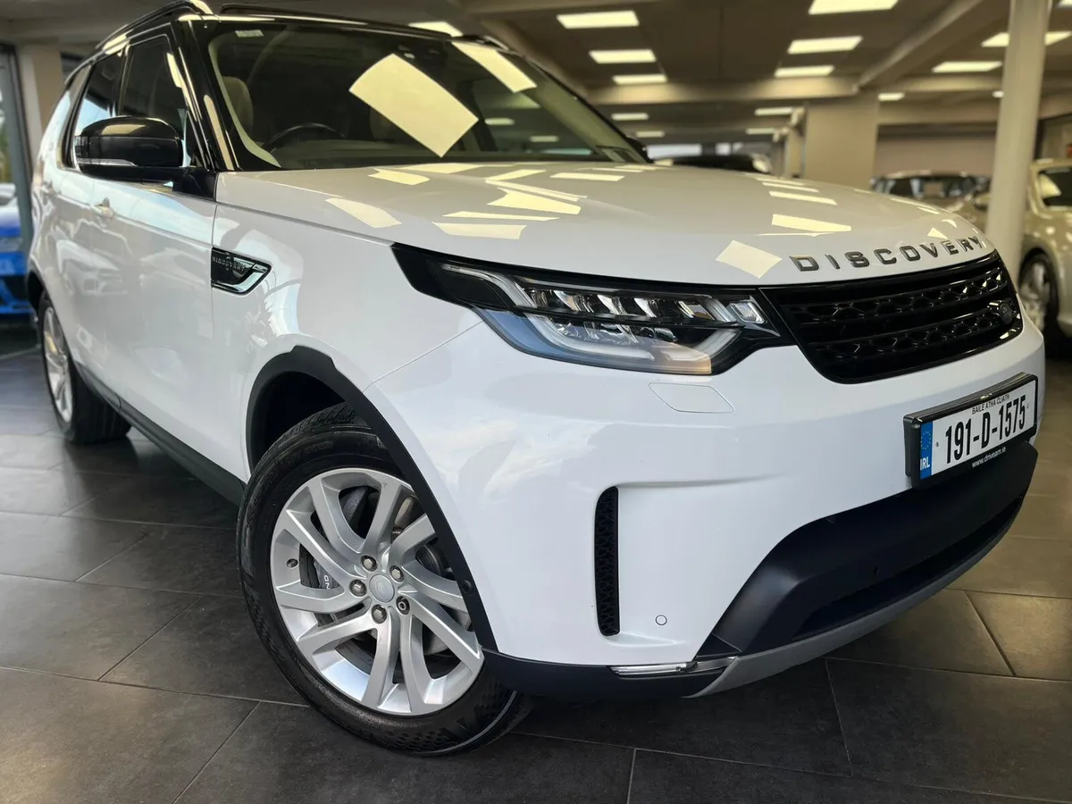 Land Rover Discovery 3.0 HSE Black PAC 2019 - Image 2
