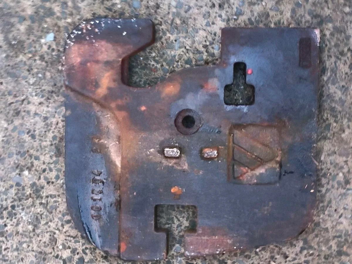 10 Valtra Tractor Weights - Image 1