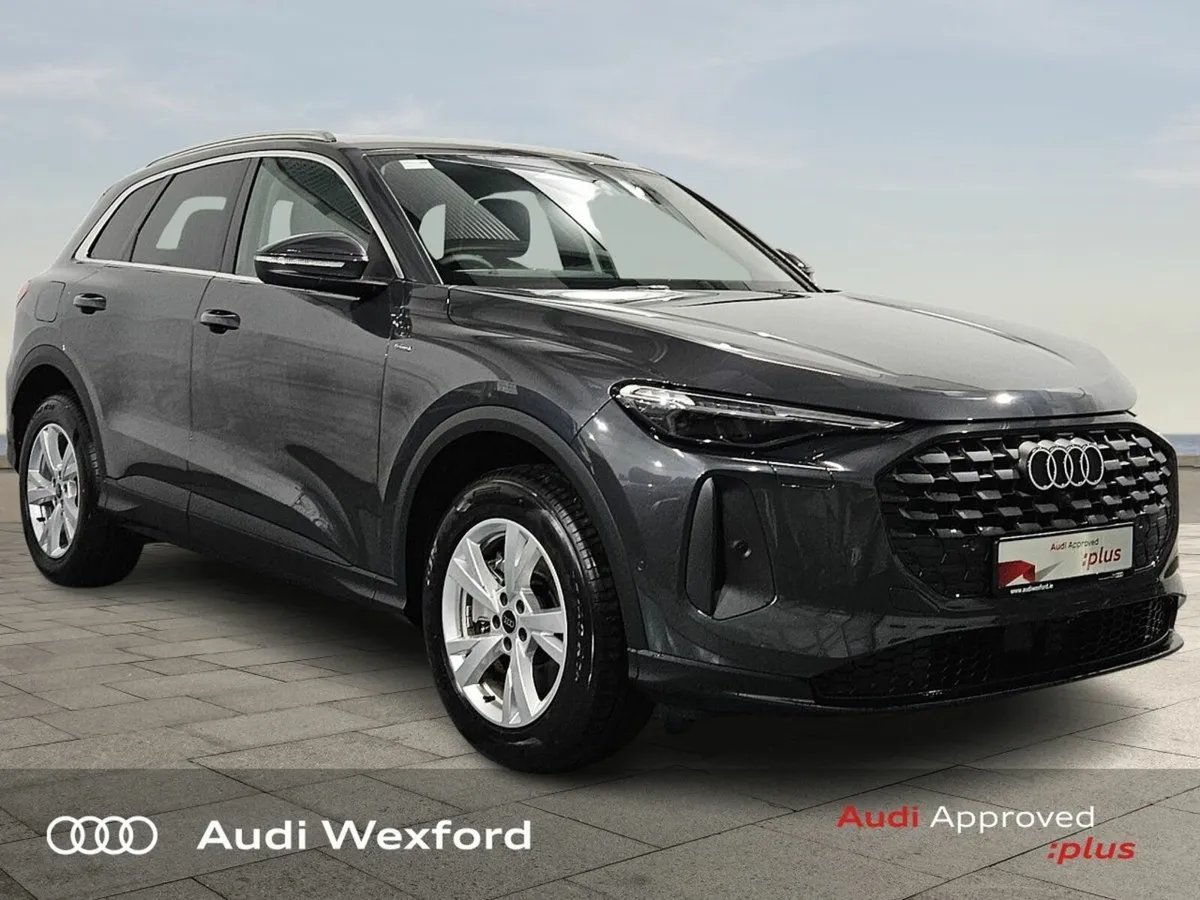 Audi Q5 Audi Q5 SUV SE e-hybrid quattro 220 kW S t - Image 1