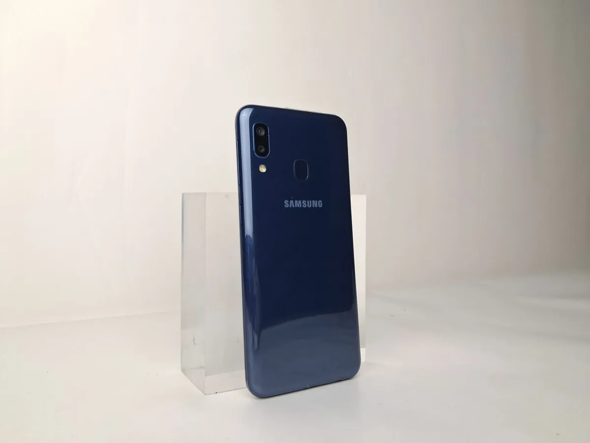 Online Auction Of A Samsung Galaxy & More! - Image 3