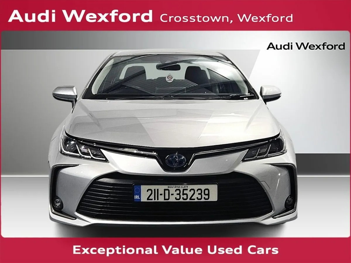 Toyota Corolla 1.8 Hybrid Luna Saloon €315 - Image 3
