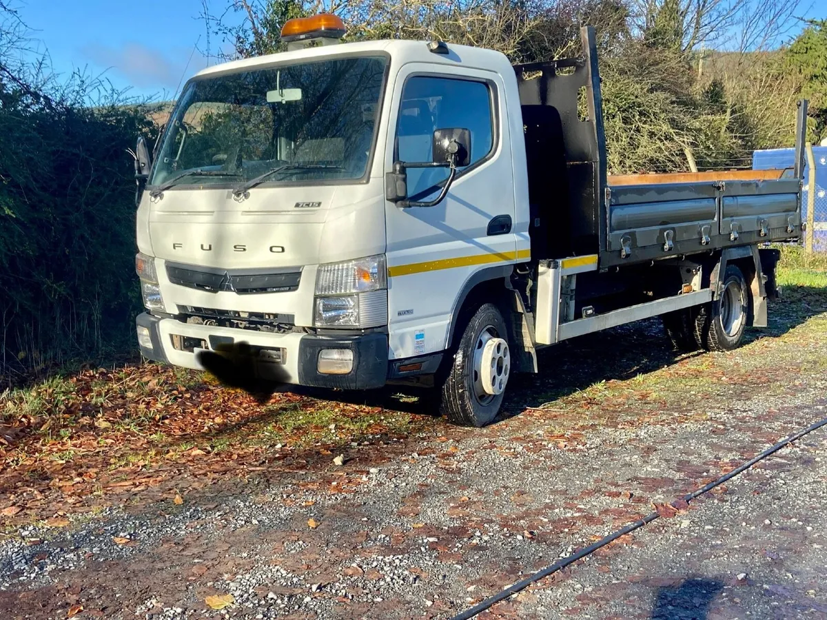 2019 Fuso 7.5 ton tipper truck commercial - Image 1