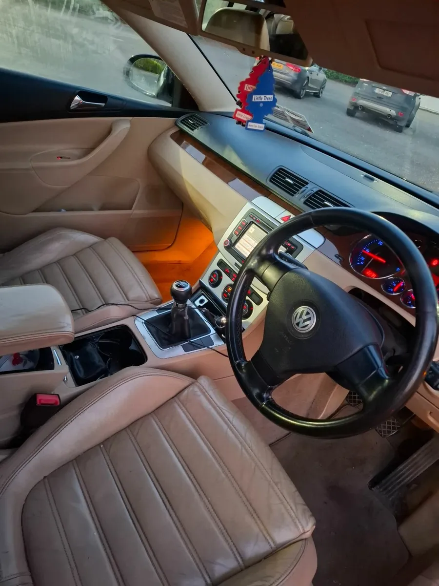 Volkswagen  B6 Passat 2008 1.9tdi - Image 3