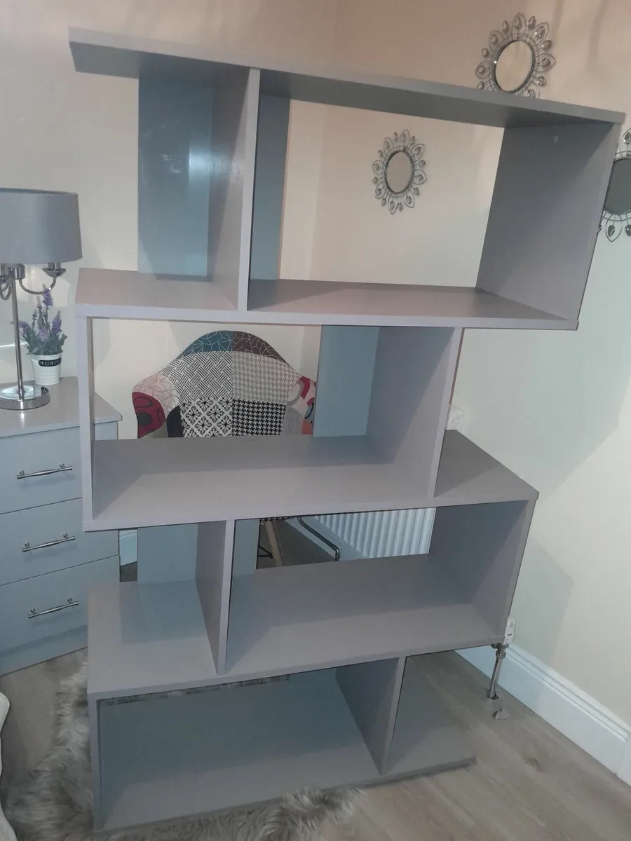 Shelving unit - Image 2