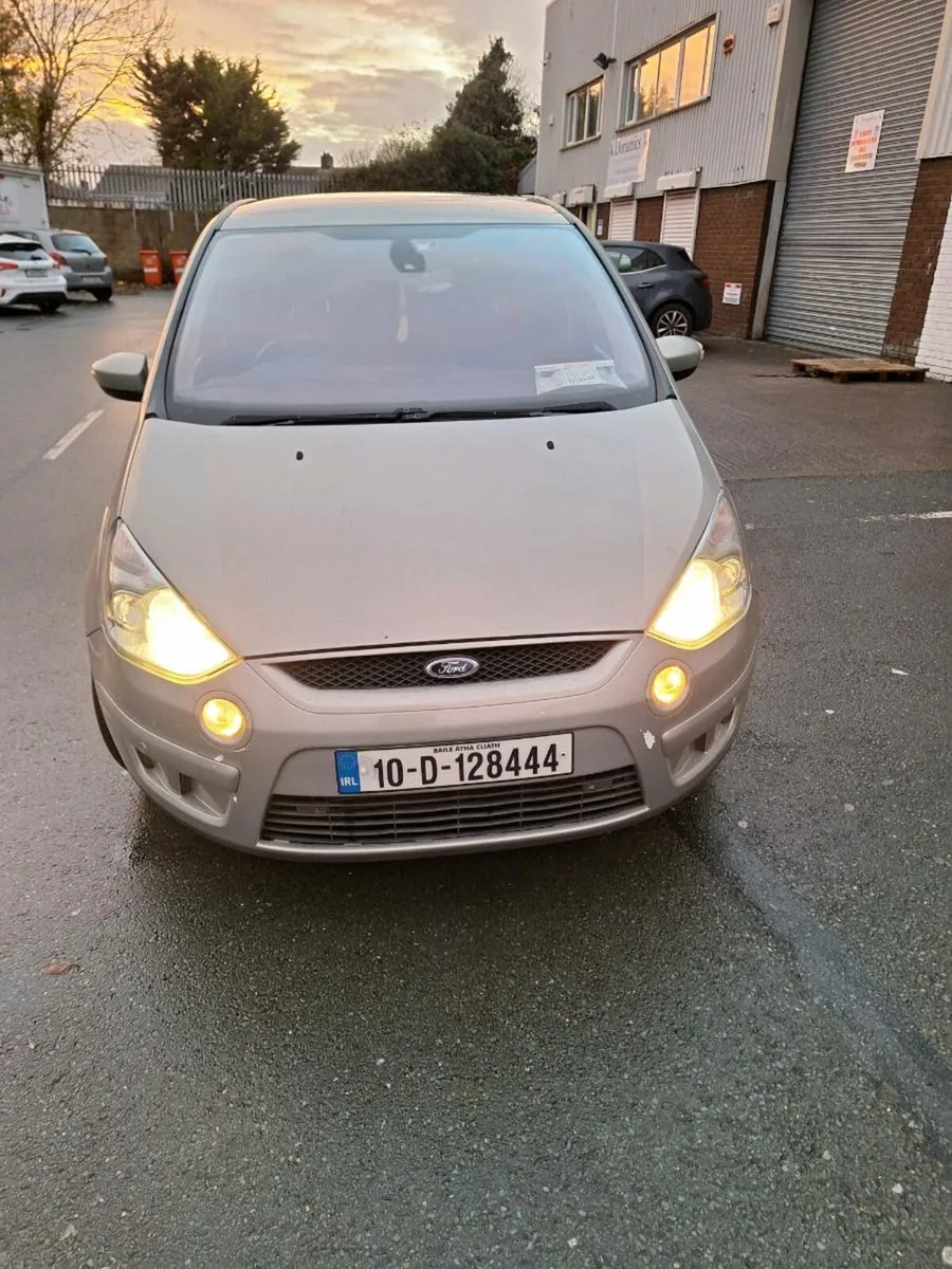 2010 Ford Smax Titanium 2LD - Image 3