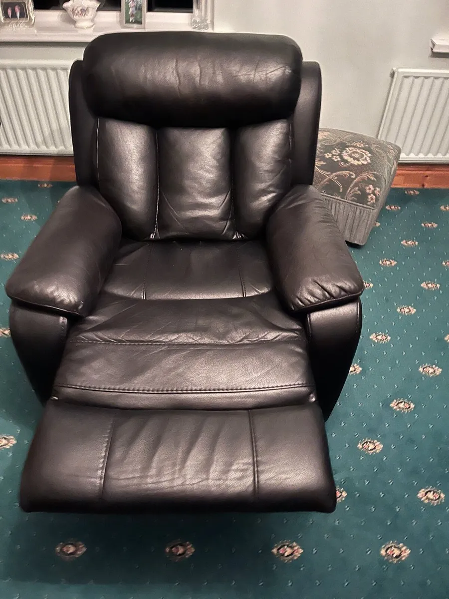 Manual Recliner Armchair - Image 3