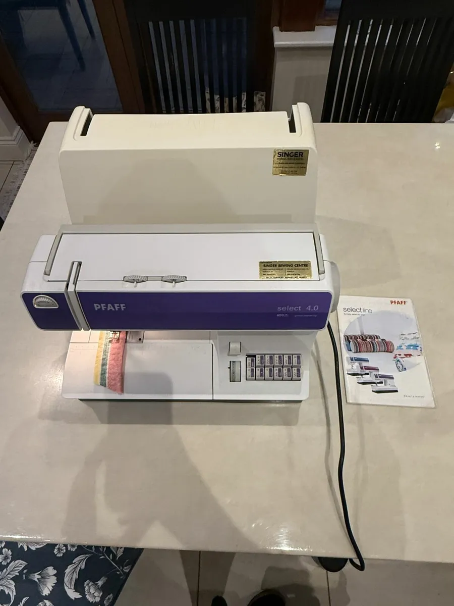 Pfaff Select 4.0 Sewing Machine - Image 2