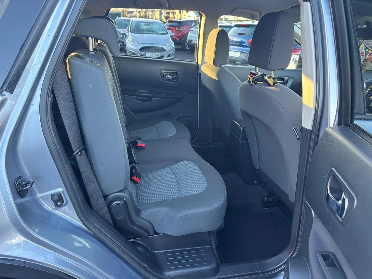 Nissan Qashqai+2 2013  7 SEATER  4 WHEEL DRIVE - Image 4